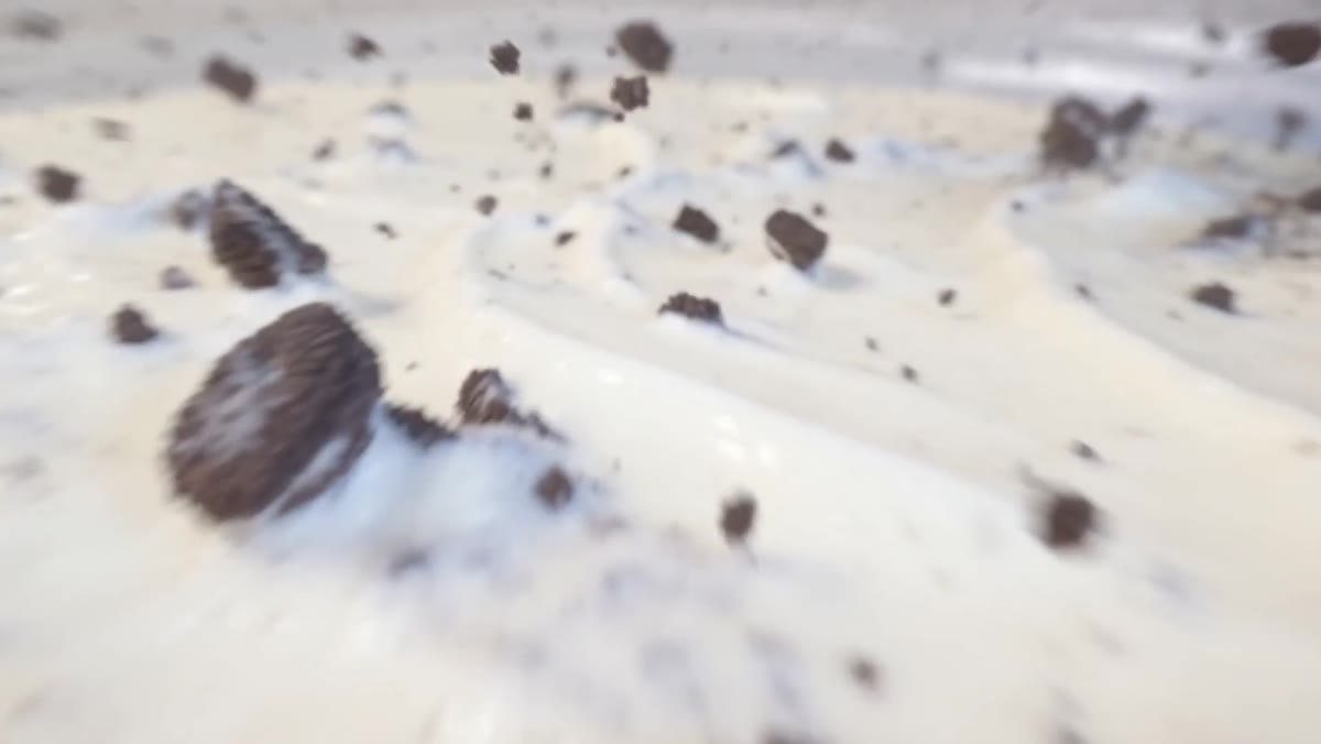 Cryo Rolls Bellingham, cookies and cream texture detail